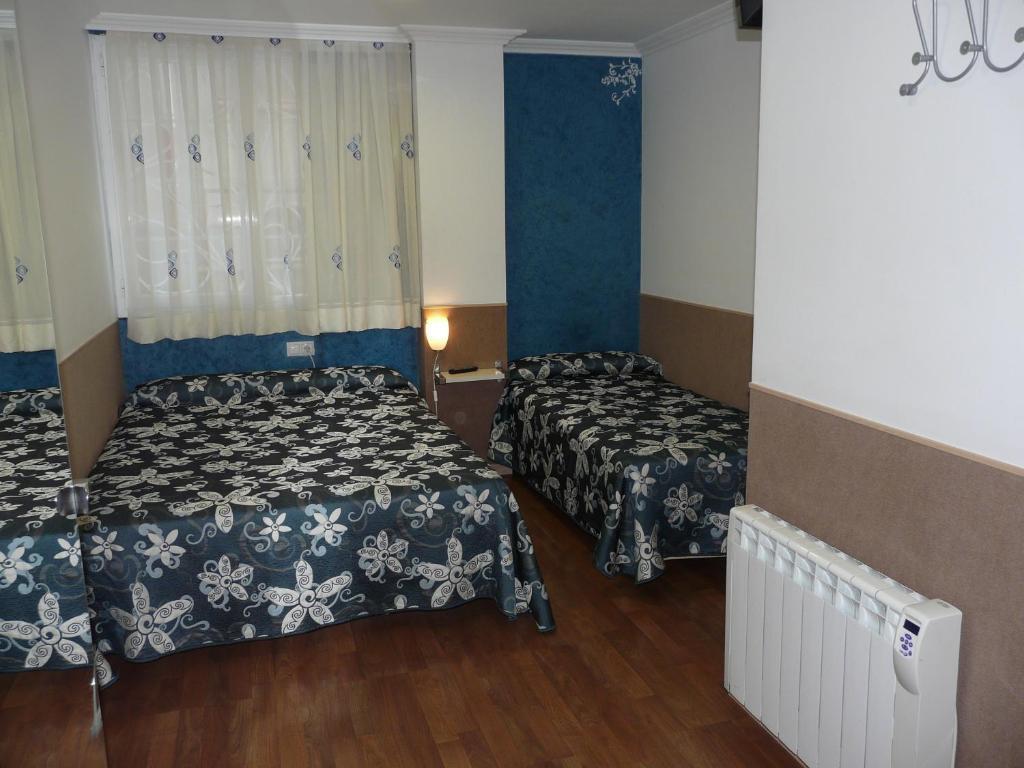 Hostal Gaudi Cuenca Cuenca  Phòng bức ảnh