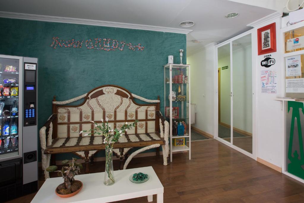 Hostal Gaudi Cuenca Cuenca  Ngoại thất bức ảnh